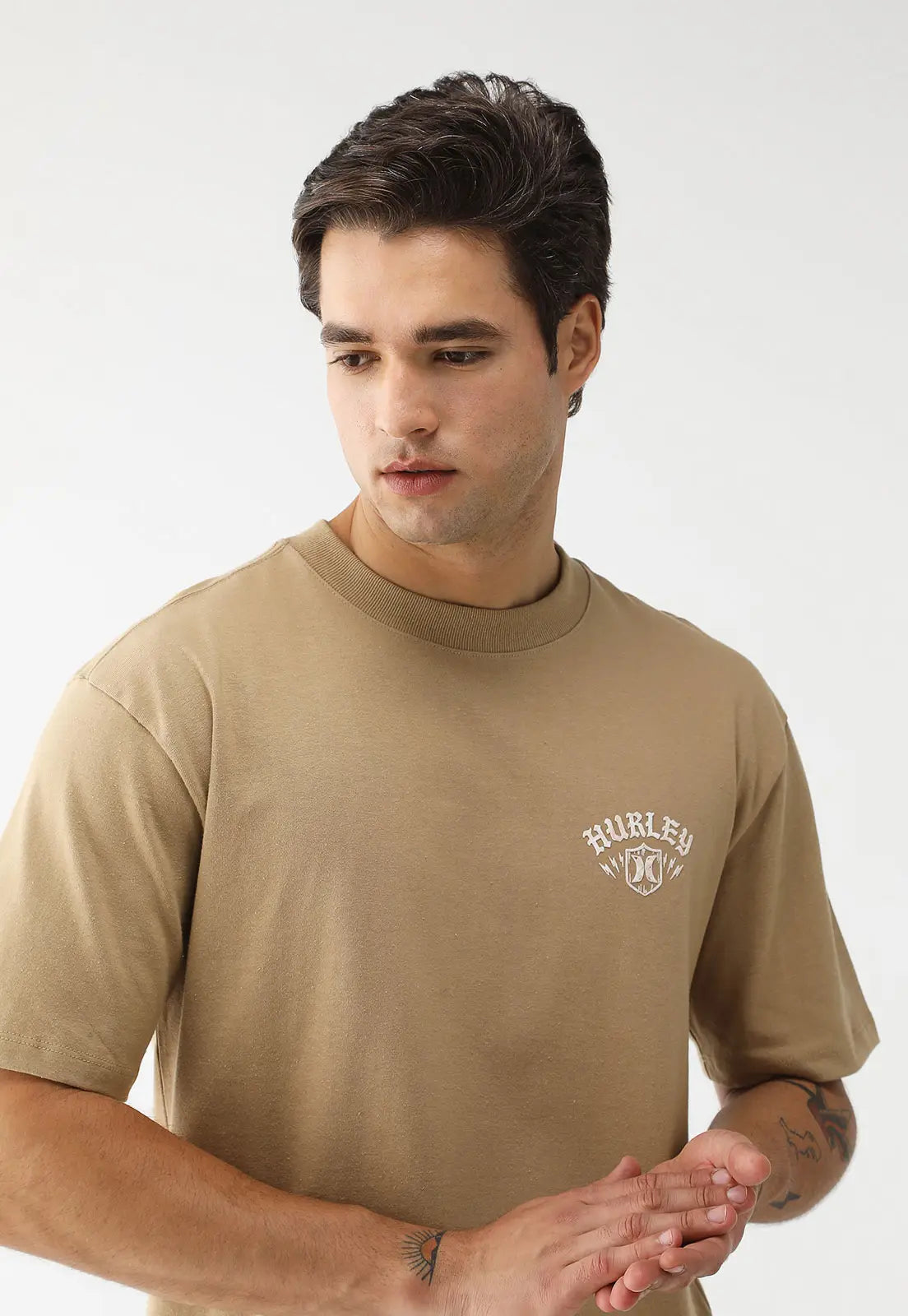 Camiseta Hurley Brasão Bege