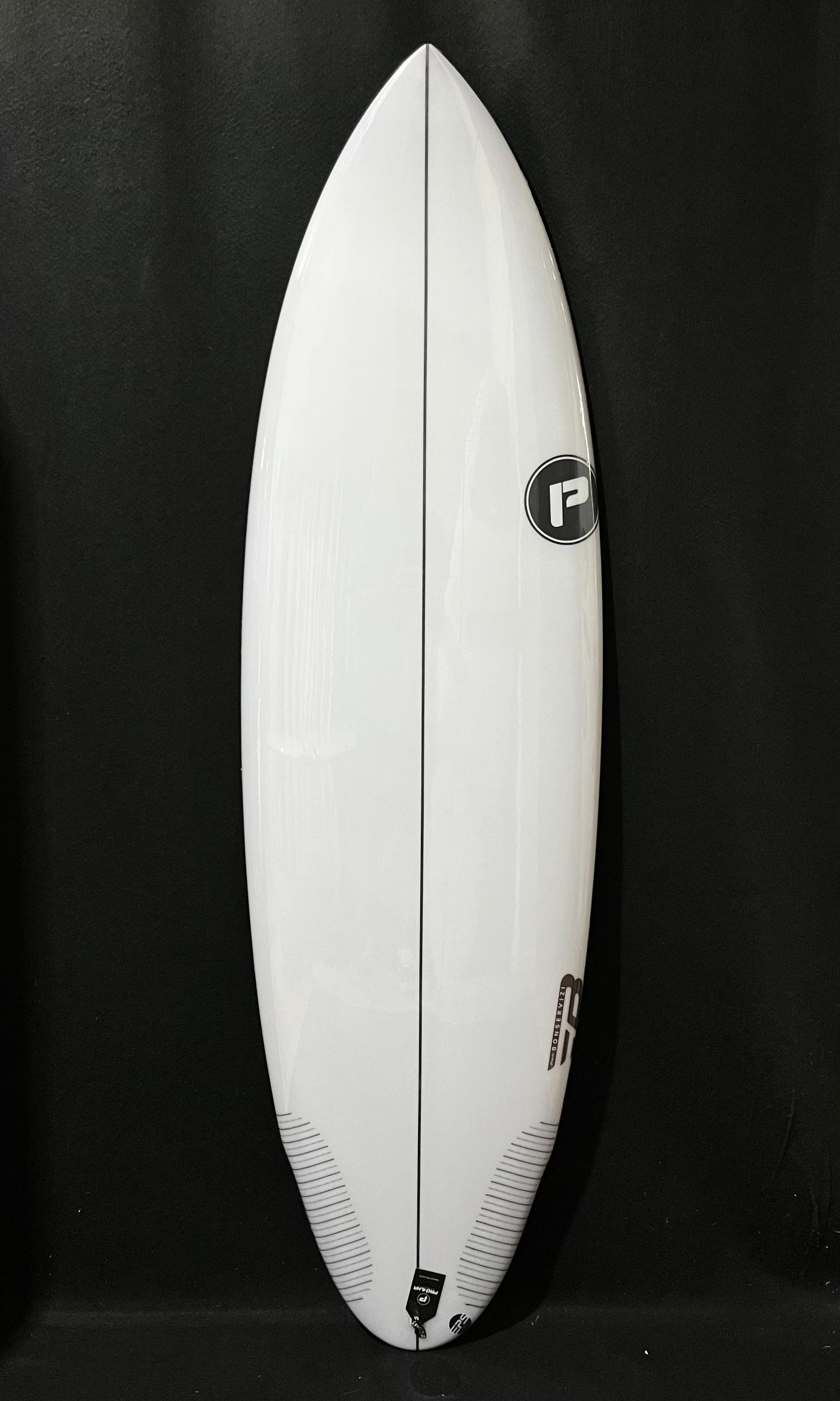 Prancha Pro Ilha Black Eye (EPS) 6'4 x 21,5 x 2,87 : 43,05 L
