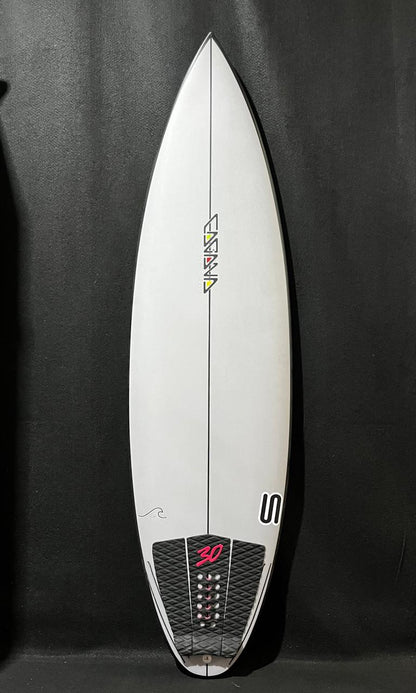 Prancha Cabana Pipe (PU) 6'0 x 19,25 x 2,61 : 30,8 L + Deck Trinta pés